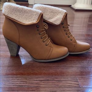 Heeled booties